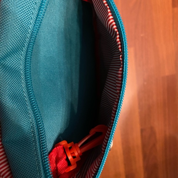 Hershel Supply Co. Little American Backpack, Color Teal, Excellent condition - Picture 7 of 8